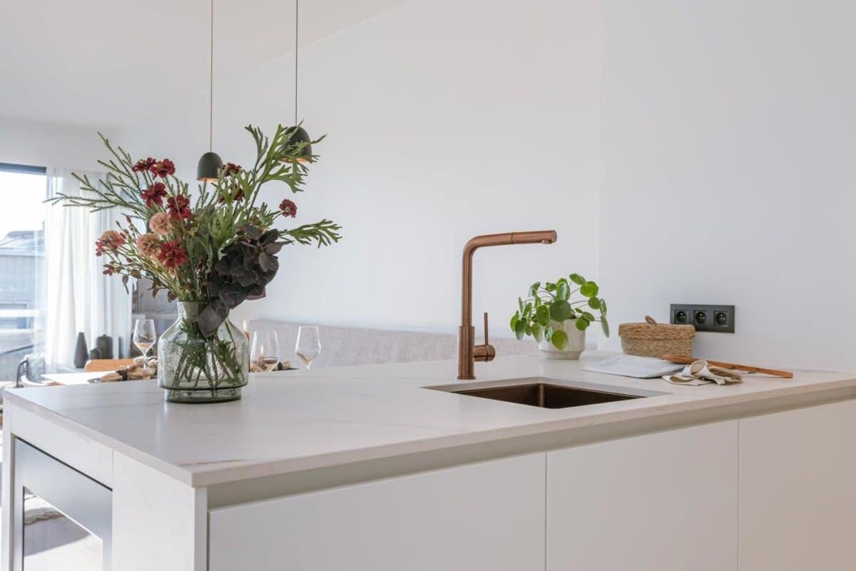 Stunning And Modern Apartment With Sunny Balcony นอคเคอ-เฮสท์ ภายนอก รูปภาพ