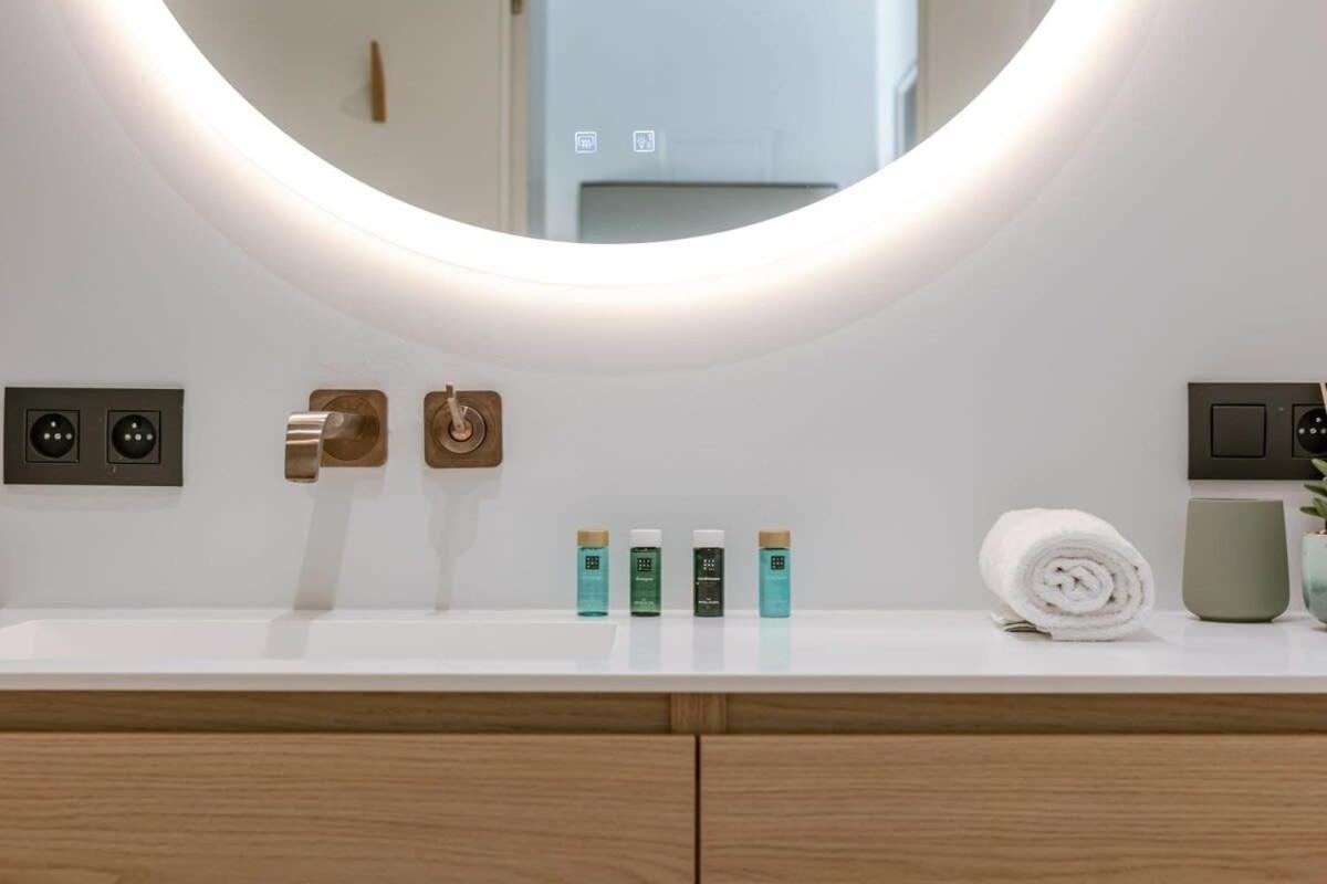 Stunning And Modern Apartment With Sunny Balcony นอคเคอ-เฮสท์ ภายนอก รูปภาพ