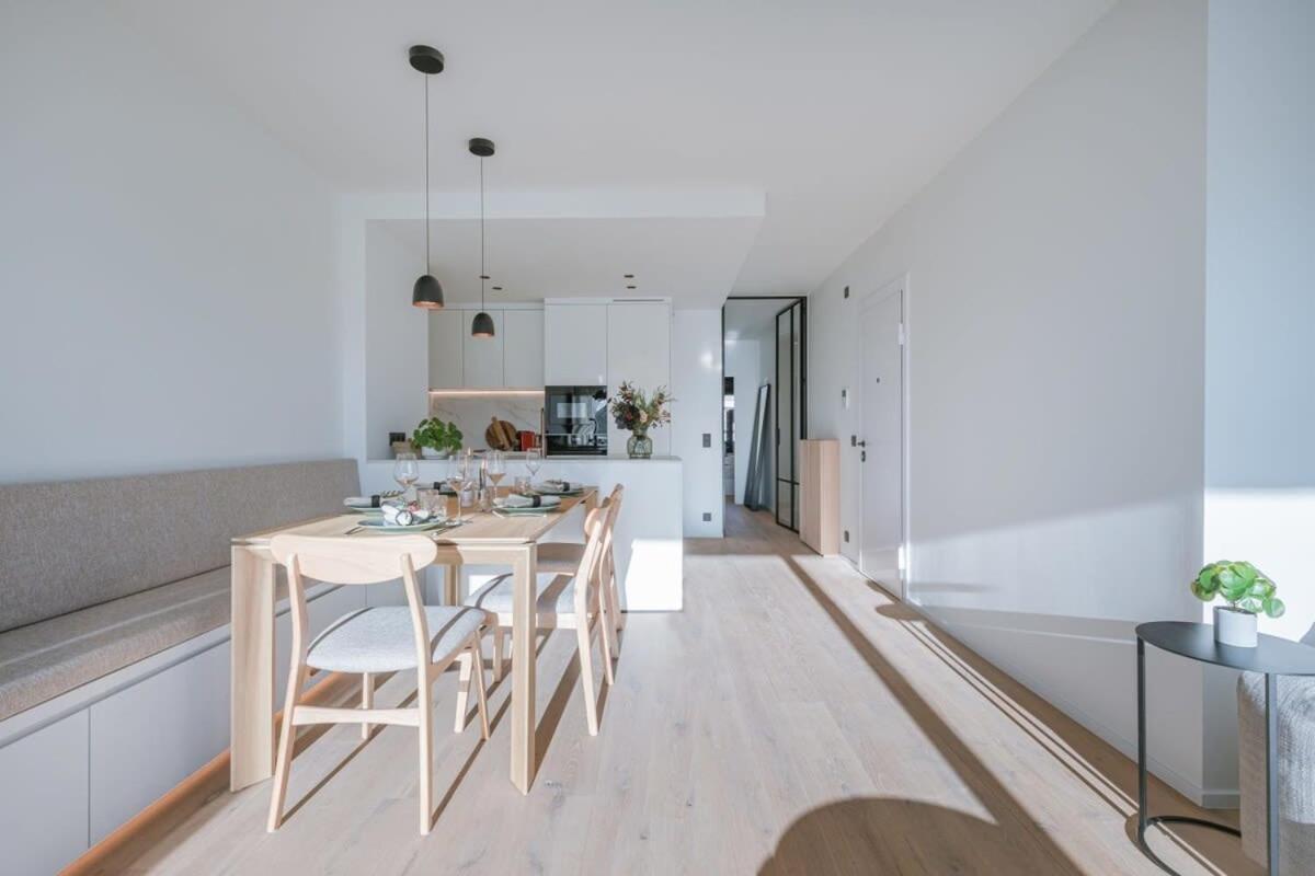 Stunning And Modern Apartment With Sunny Balcony นอคเคอ-เฮสท์ ภายนอก รูปภาพ
