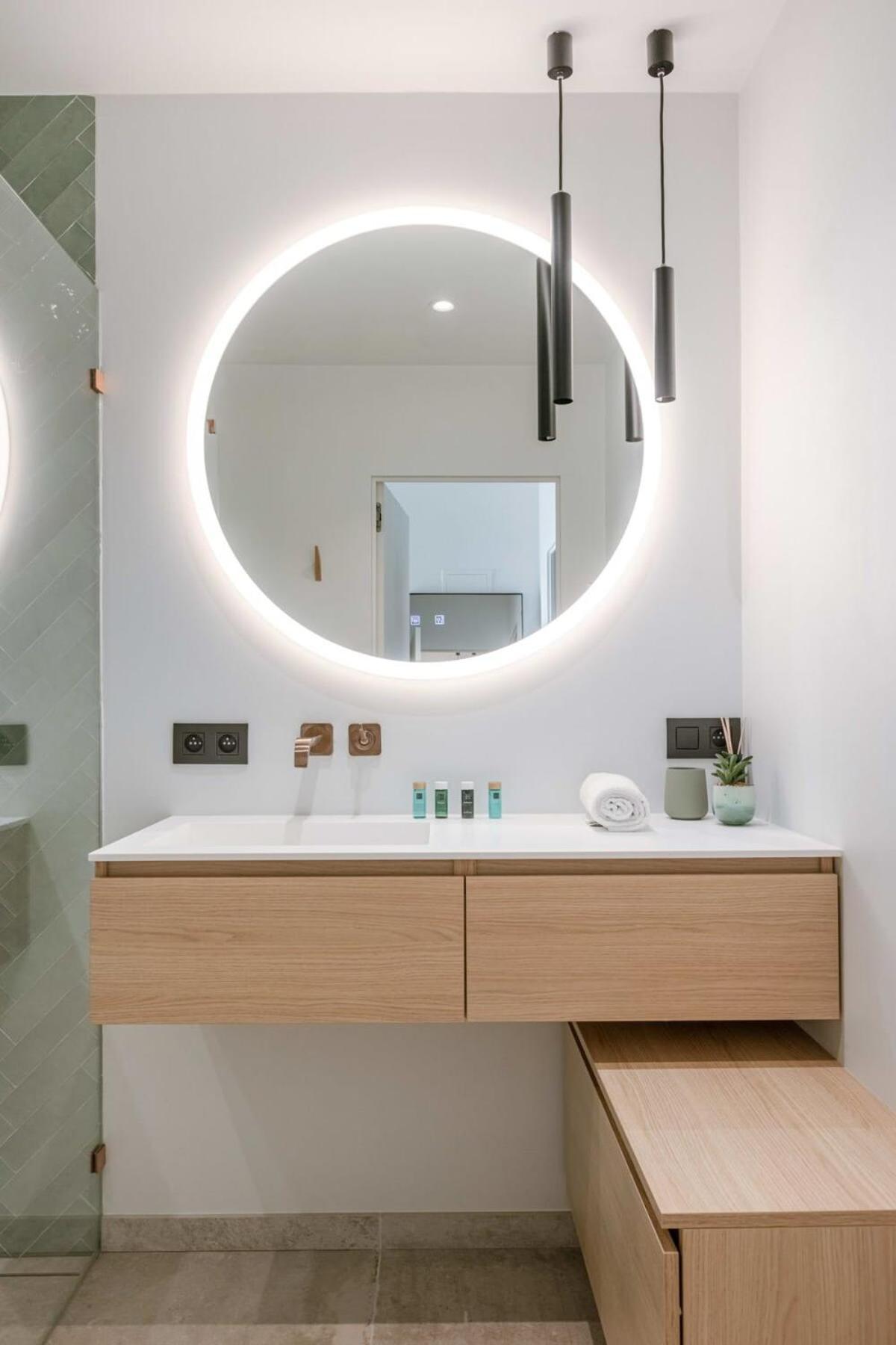 Stunning And Modern Apartment With Sunny Balcony นอคเคอ-เฮสท์ ภายนอก รูปภาพ